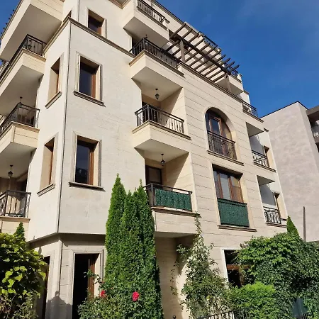 Amara Σάνι Μπιτς